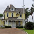 The Hoopes-Smith House