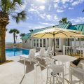 The Island Cottage Inn