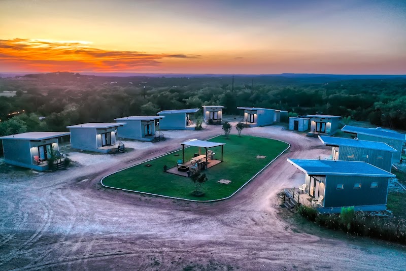 The Liney Moon in Dripping Springs, Texas, United States