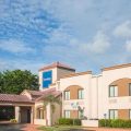 Travelodge by Wyndham Fort Myers