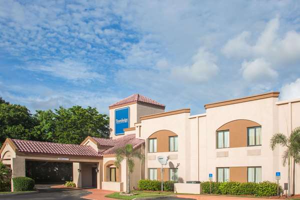 Travelodge by Wyndham Fort Myers in Fort Myers, Florida, United States