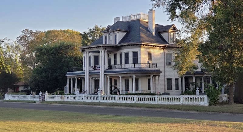 Walker Manor in Gladewater, Texas, United States