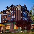 Wayne Hotel