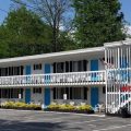 Weirs Beach Motel & Cottages