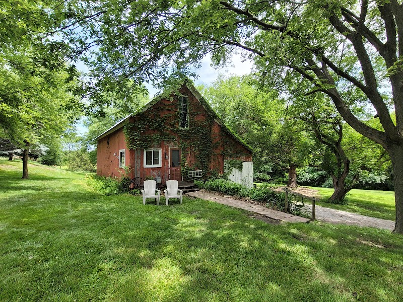 Whispering Pines Bed & Breakfast in Logan, Ohio, United States