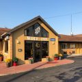 Wolf Inn Hotel