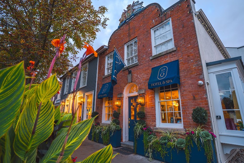 124 on Queen Hotel and Spa in Niagara-on-the-Lake, Canada