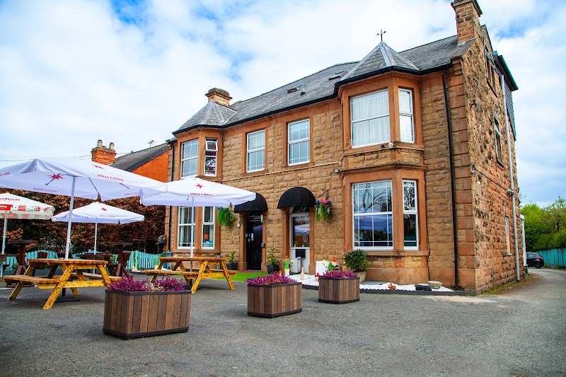 281 Restaurant and Rooms in Mansfield, United Kingdom