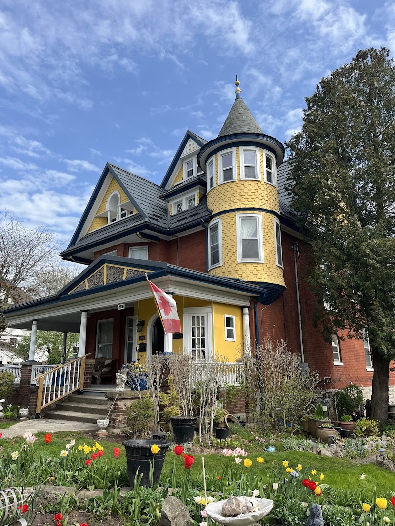 A Moment in Time Bed and Breakfast in Niagara Falls, Canada