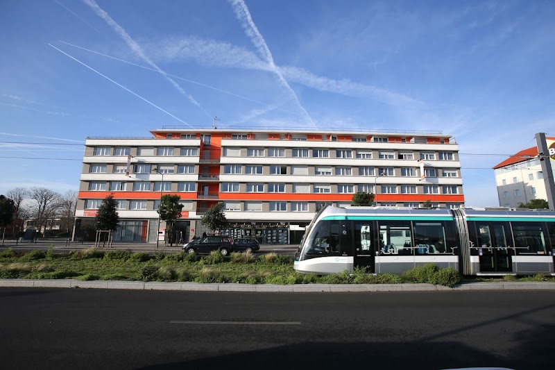 Adonis Paris Sud in Chevilly-Larue, France