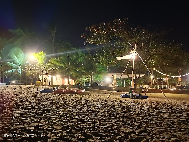 Alongkot Beach Resort in Phetchaburi, Thailand