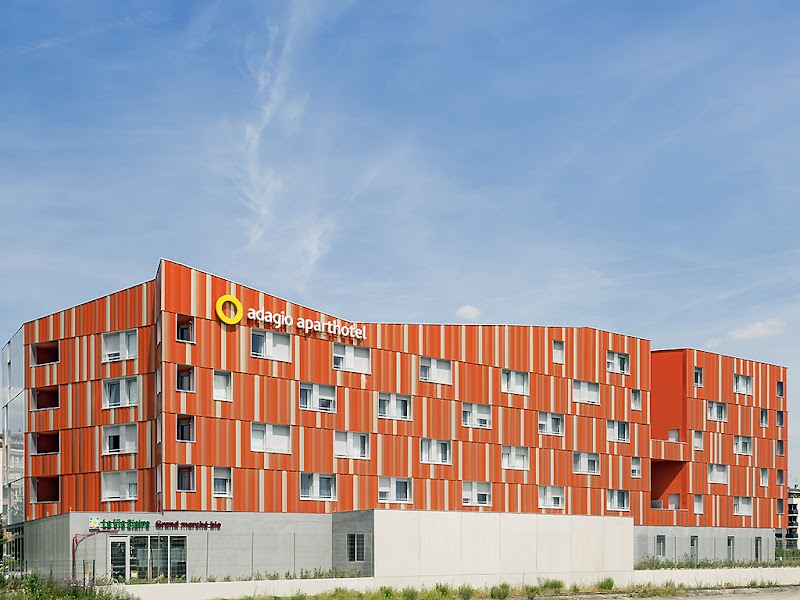 Aparthotel Adagio Access Paris Massy Gare TGV in Massy, France