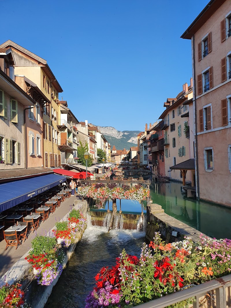 Aparthotel Adagio Annecy Centre in Annecy, France