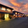Ashton Townhouse Motel & Suites