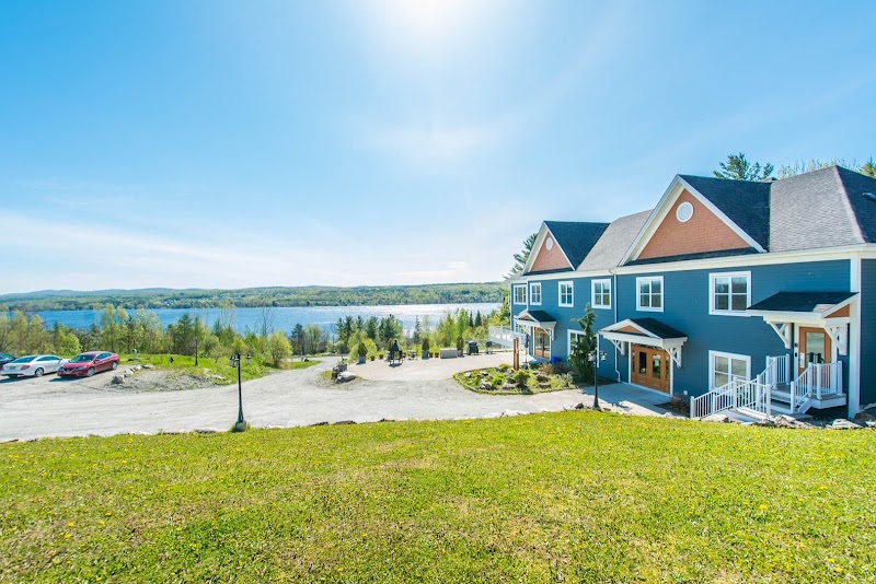 Au Sommet du Lac Magog in Magog, Canada