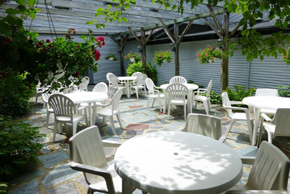 Auberge Lakeview Inn in Lac-Brome, Canada