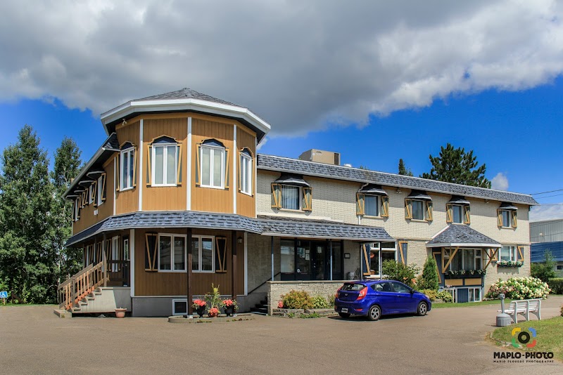 Auberge des Berges in Saint-Felicien, Canada