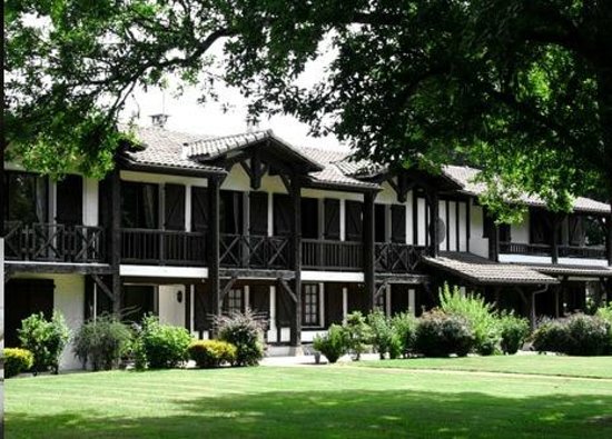 Auberge des Pins in Mios, France