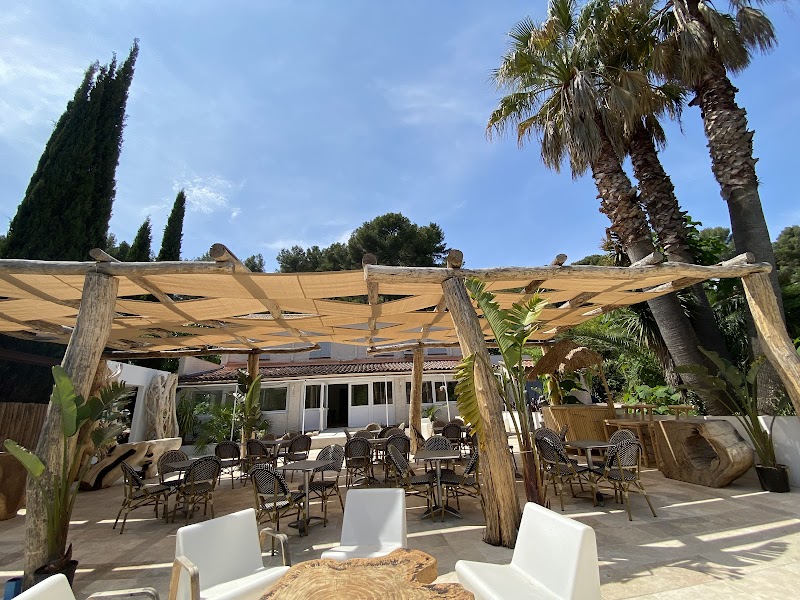 Auberge des Pins in Saint-Cyr-sur-Mer, France