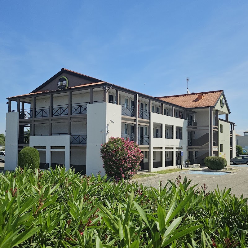 B&B Hotel Avignon 1 in Le Pontet, France