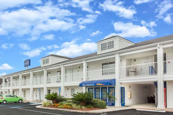 Baymont by Wyndham Valdosta at Valdosta Mall in Valdosta, Georgia, United States