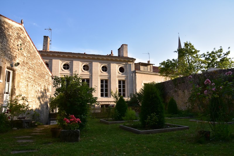 Beaux Esprits in Fontenay-le-Comte, France