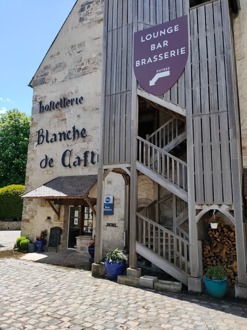 Best Western Blanche De Castille Dourdan in Dourdan, France