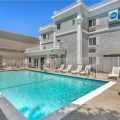 Best Western Luxury Inn