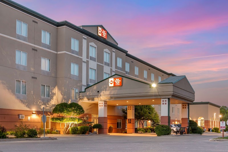 Best Western Plus Pembina Inn & Suites in Winnipeg, Canada
