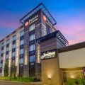 Best Western Premier Denham Inn & Suites