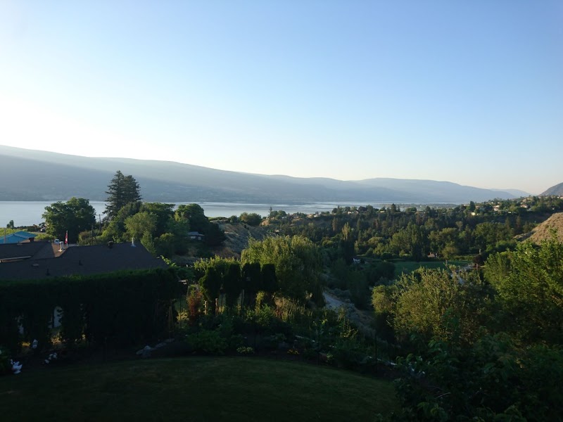 Blue Iris Bed and Breakfast in Summerland, Canada
