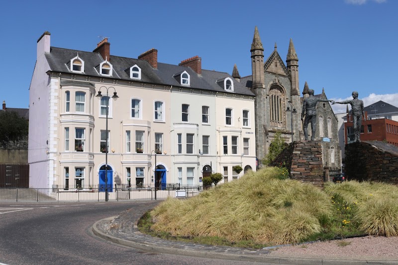 Bridge Bed & Breakfast in Derry, United Kingdom