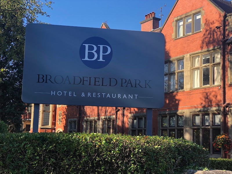 Broadfield Park Hotel in Rochdale, United Kingdom