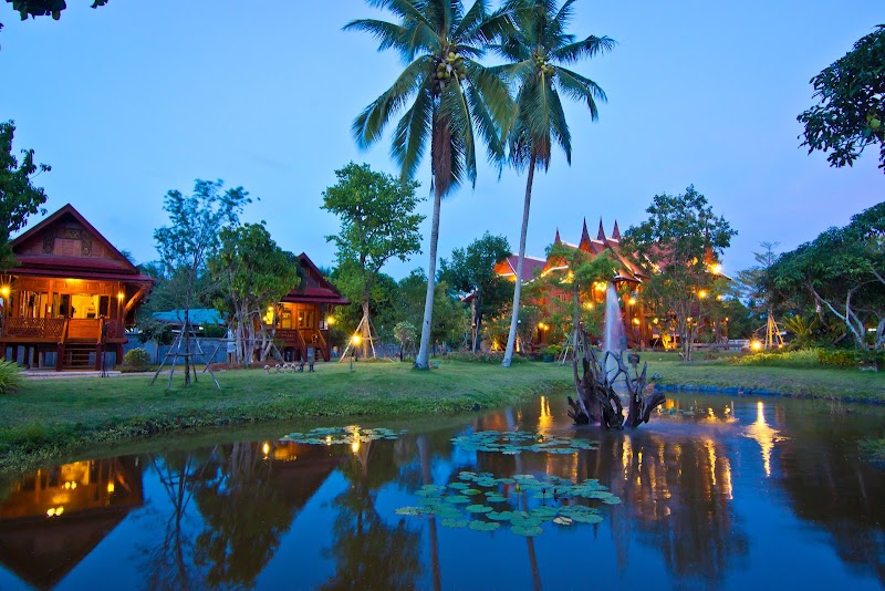 Bueng Bua Thong Resort in Ban Bueng, Thailand