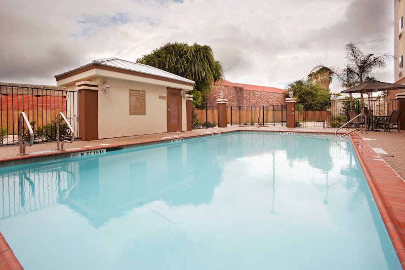 Candlewood Suites San Antonio Downtown in San Antonio, Texas, United States