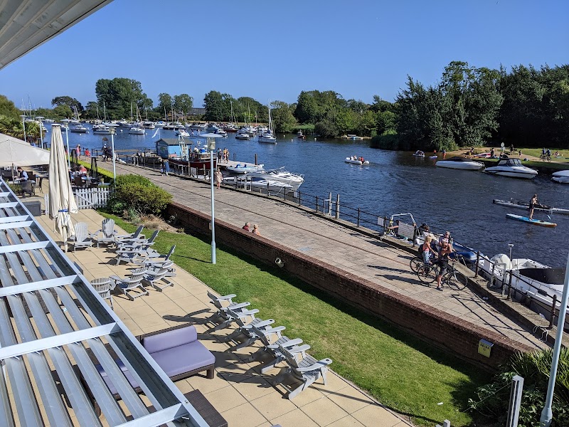 Captain's Club Hotel & Spa in Christchurch, United Kingdom
