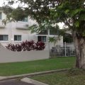 Castle Crest Motel