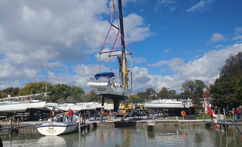 Cedar Island Yacht Club in Kingsville, Canada