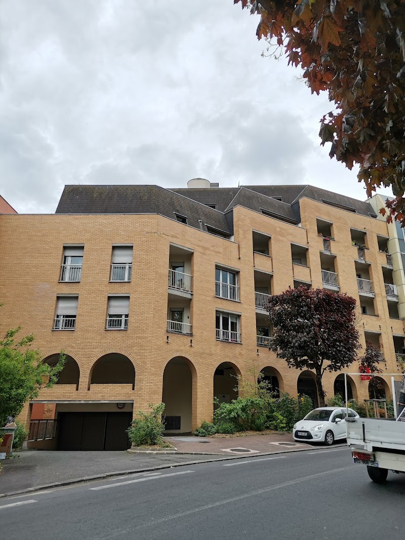 Comfort Hotel Cachan Paris Sud in Cachan, France