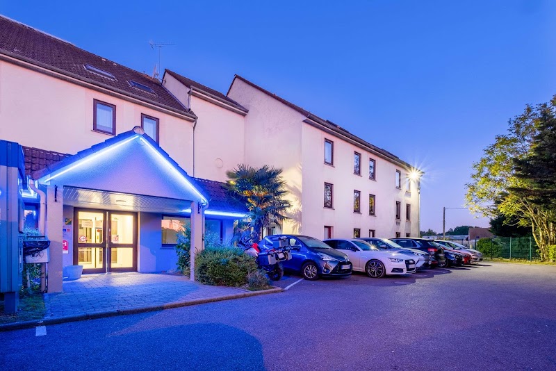 Comfort Hotel Linas - Montlhery in Montlhery, France