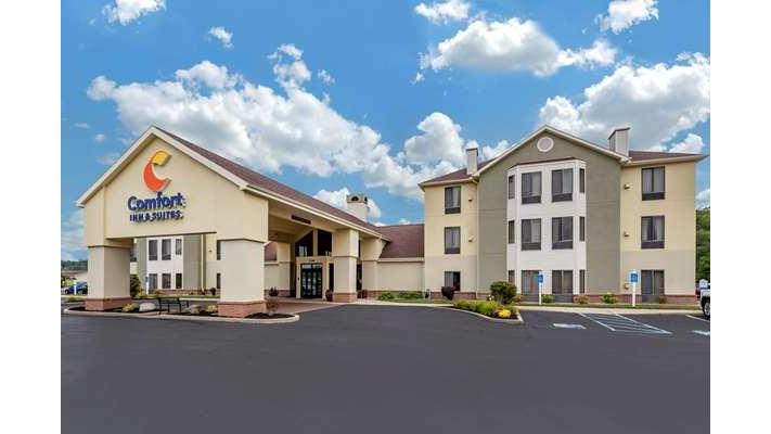 Comfort Inn & Suites in Warsaw, Indiana, United States