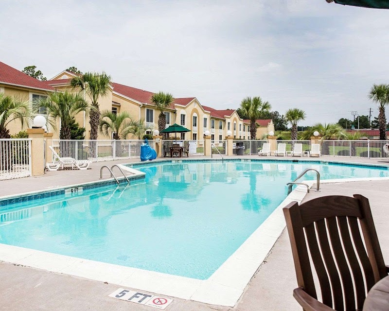 Comfort Inn & Suites Walterboro I-95 in Walterboro, South Carolina, United States