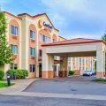 Comfort Suites