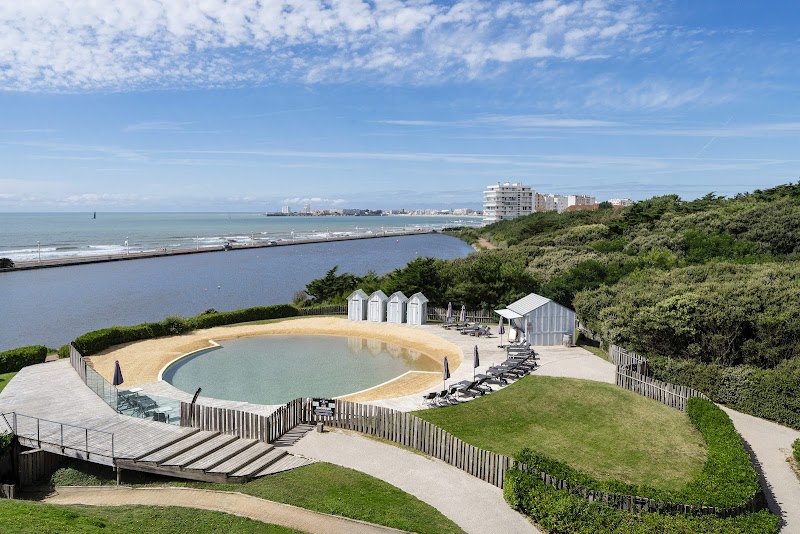 Côte Ouest Thalasso & Spa Les Sables d'Olonne Hotel in Les Sables-d'Olonne, France