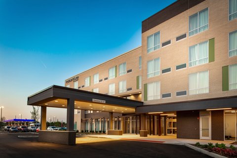 Courtyard by Marriott Indianapolis West-Speedway in Speedway, Indiana, United States