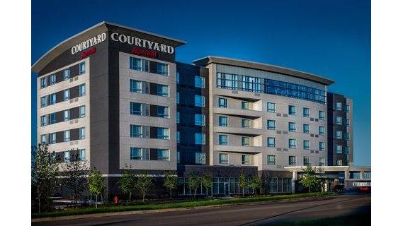 Courtyard by Marriott Winnipeg Airport in Winnipeg, Canada