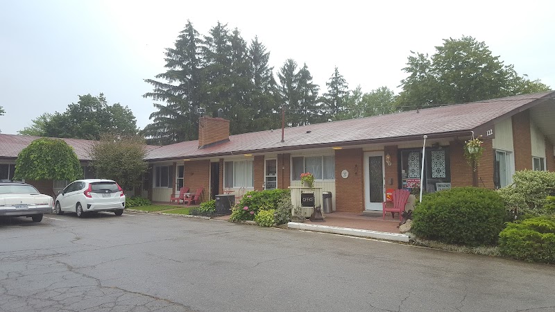 Crystal Beach Motel in Crystal Beach, Canada