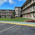Days Inn & Suites by Wyndham Springfield on I-44