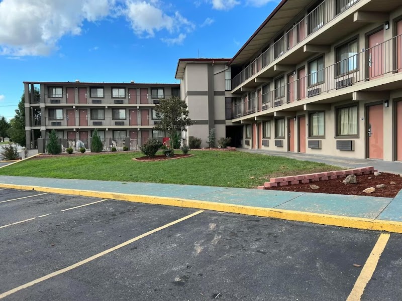 Days Inn & Suites by Wyndham Springfield on I-44 in Springfield, Missouri, United States
