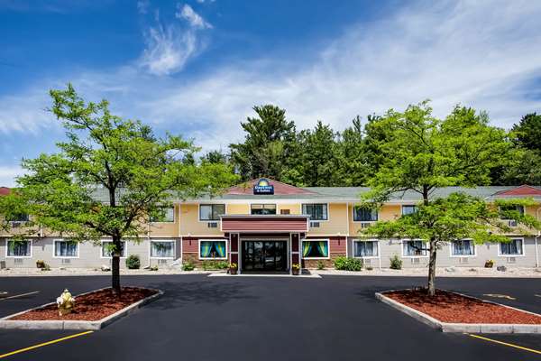 Days Inn & Suites by Wyndham Stevens Point in Stevens Point, Wisconsin, United States